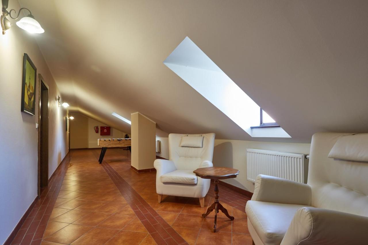 Vivaldi Apartments Микулов Экстерьер фото