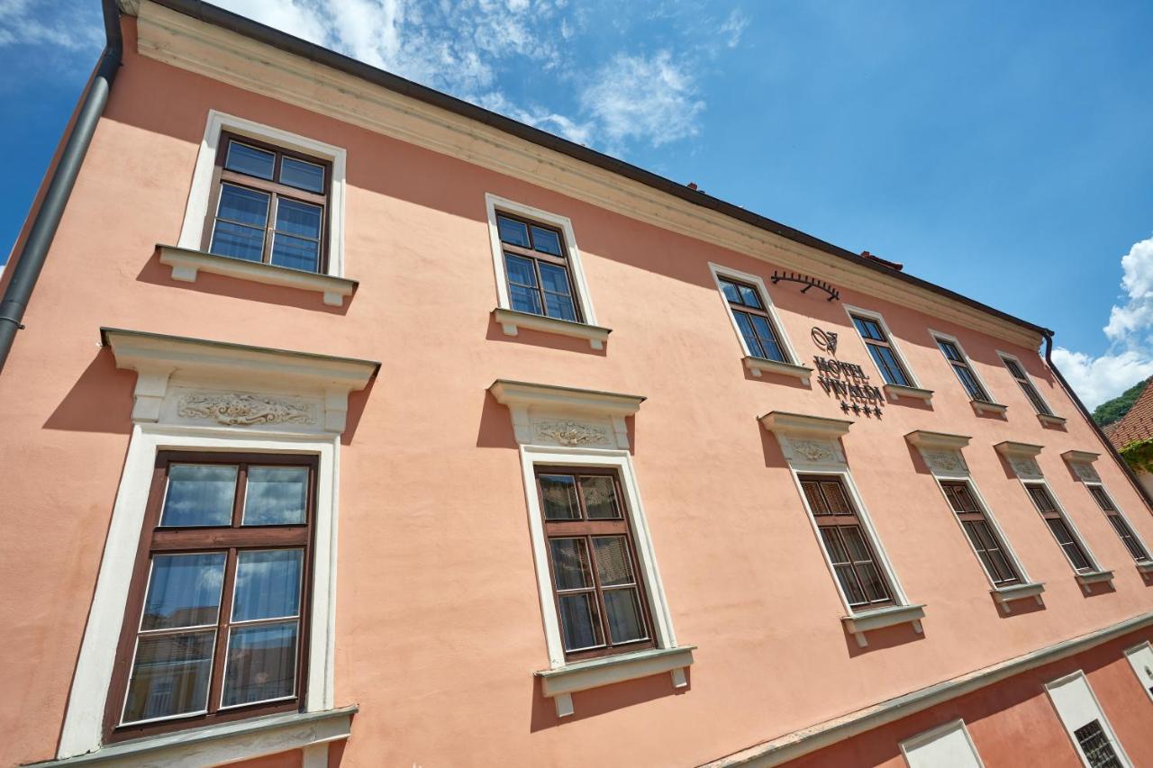 Vivaldi Apartments Микулов Экстерьер фото