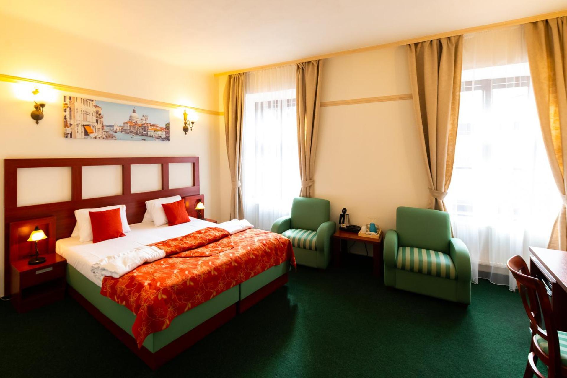Vivaldi Apartments Микулов Экстерьер фото